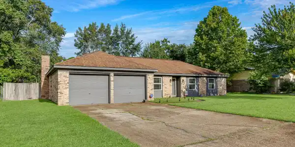 749 Canterbury Drive