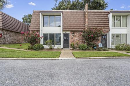 527 Front Beach Drive