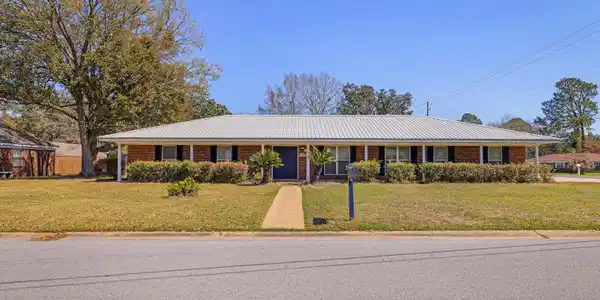 400 Woodland Park Drive
