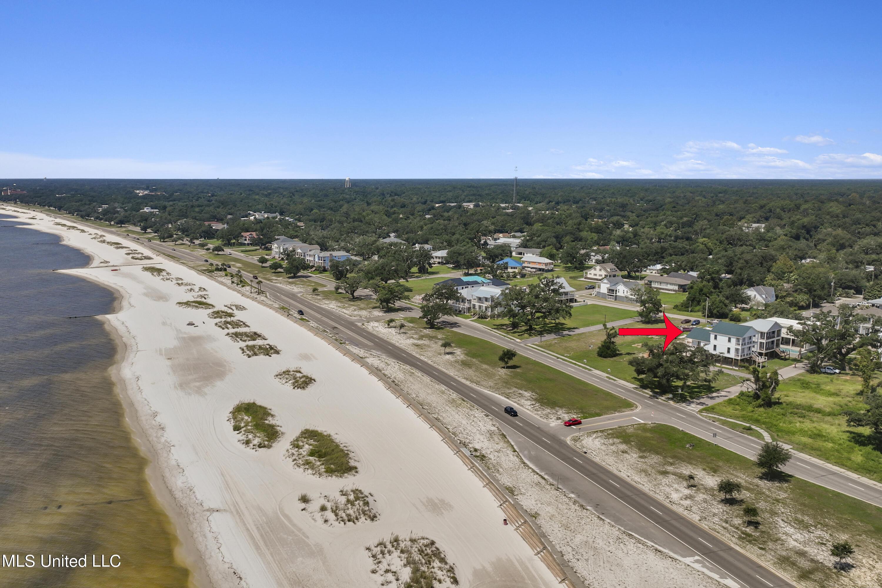 Image 3: arrow from east beach