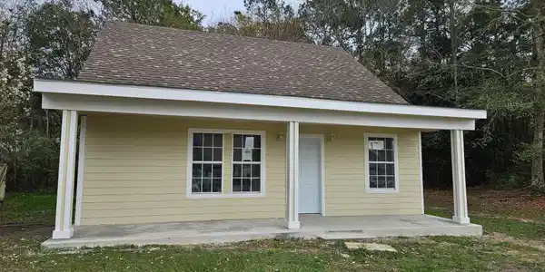 2512 Beachview Drive