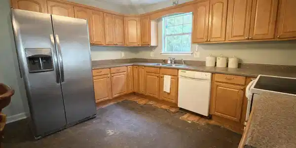 Image 4: sunset kitchen