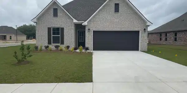 819 Leeward Drive