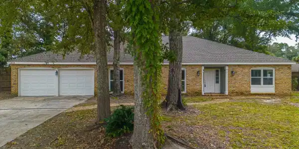2605 Evergreen Lane