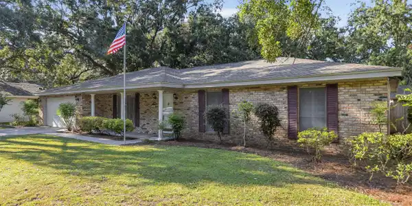 2560 Old Bay Road