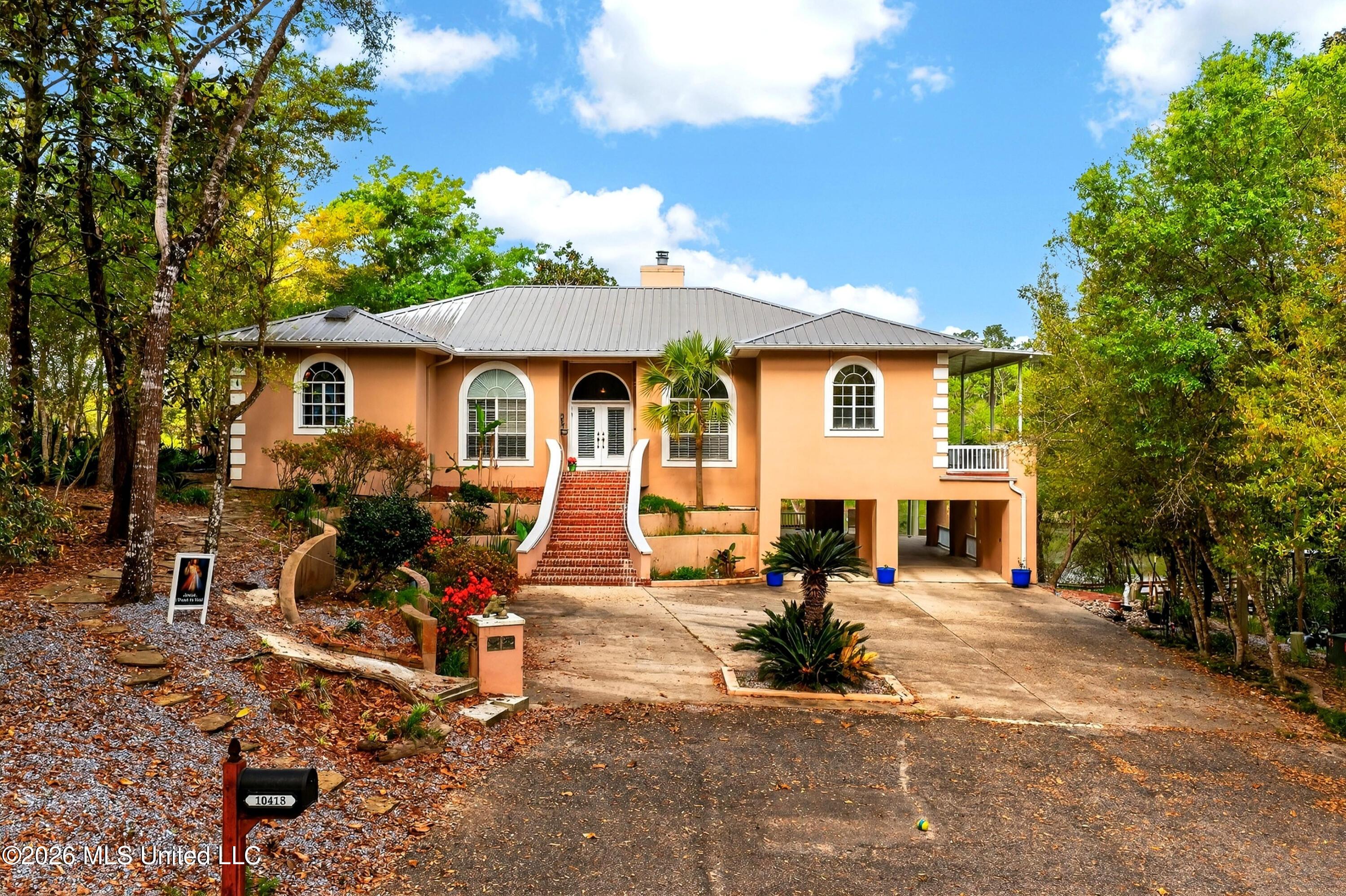 Image 2: 10418MalahiniPl-86