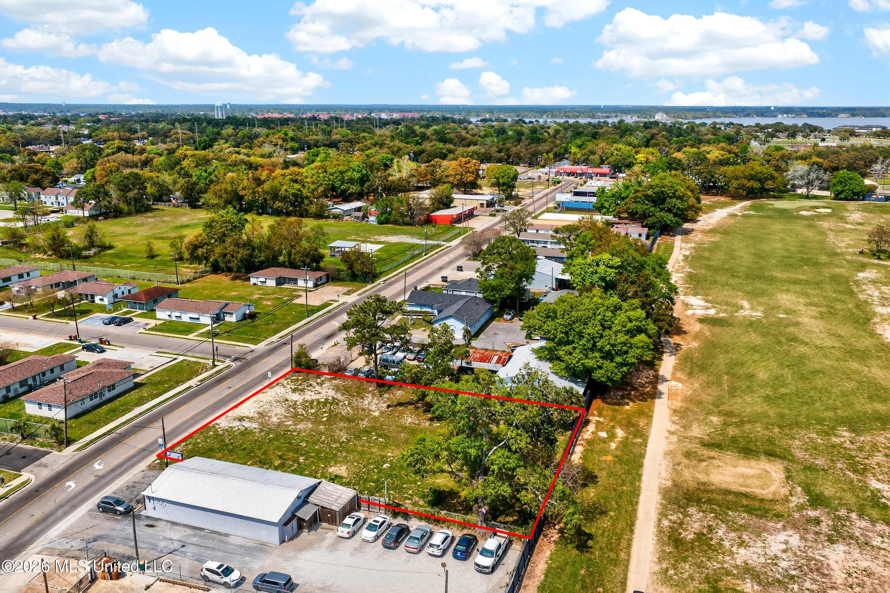 Image 3: IbervilleDrLot-5
