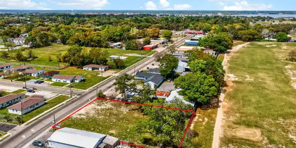 Image 3: IbervilleDrLot-5