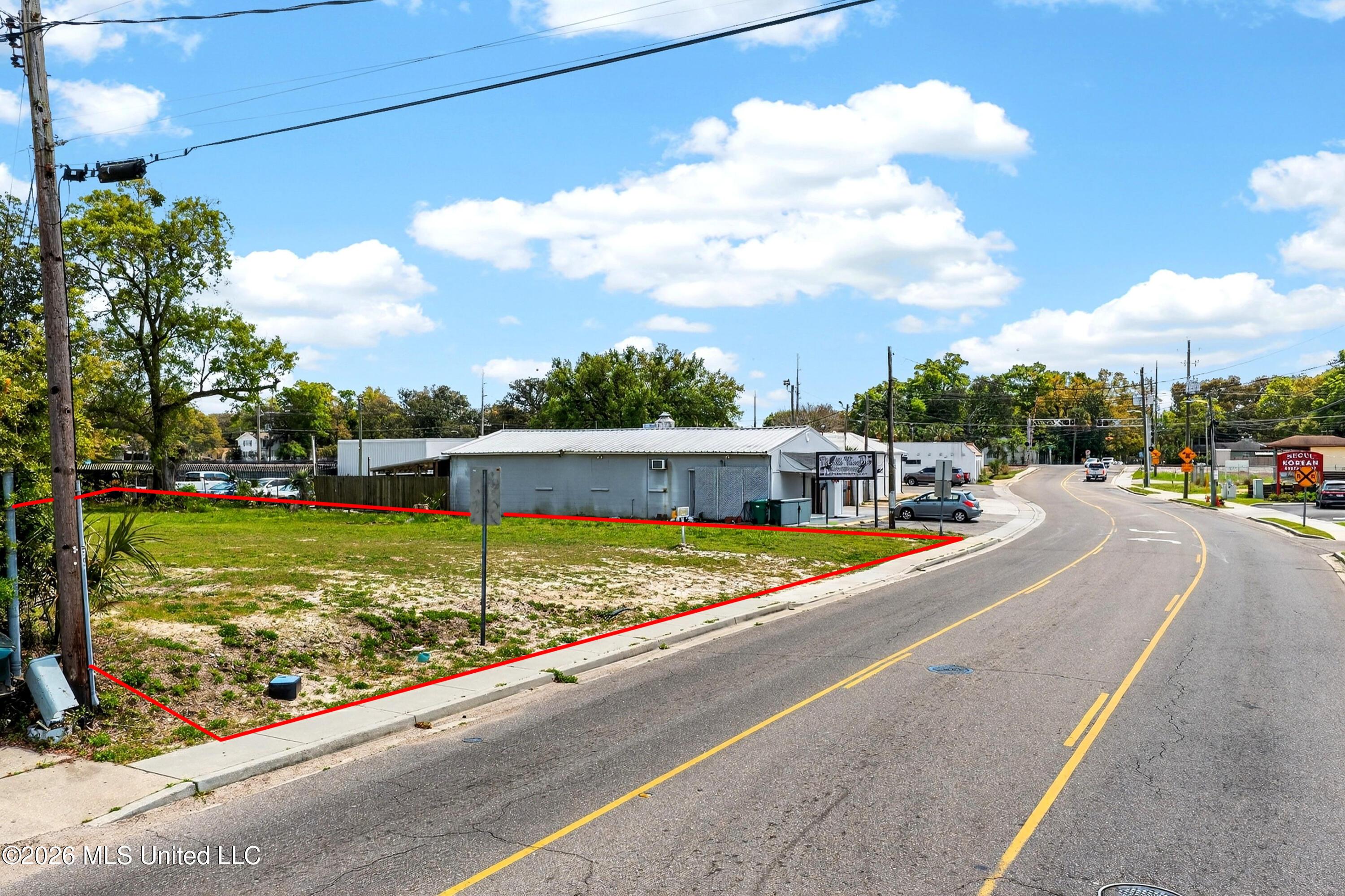 Image 4: IbervilleDrLot-1