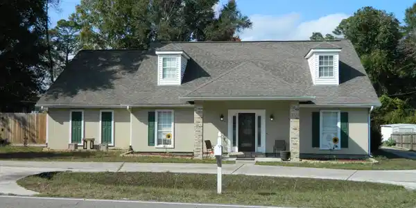 Image 2: 2