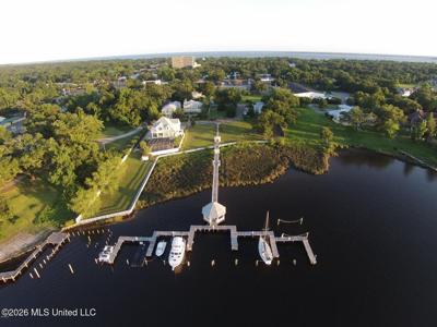 806 Iberville Drive
