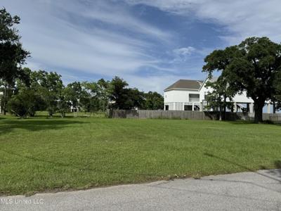 100 Favre Street