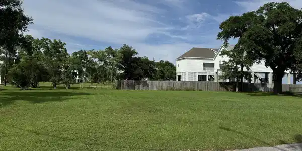 100 Favre Street