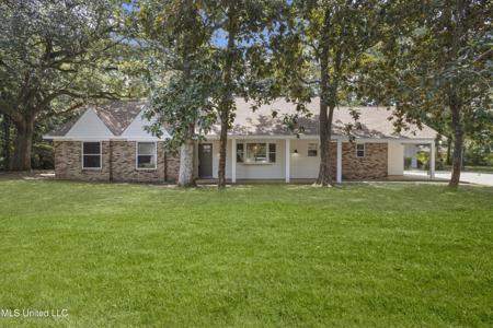 3312 Magnolia Lane