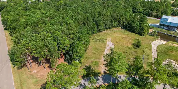 Image 2: 03-002_DJI_0012