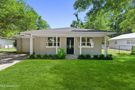 705 Pine Hills Road