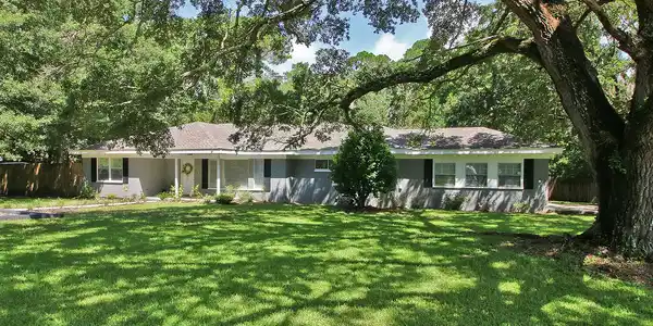8520 Pointe Aux Chenes Road