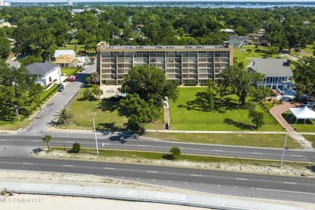 520 Beach Boulevard