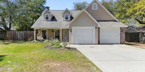 1817 Burnt Oak Drive