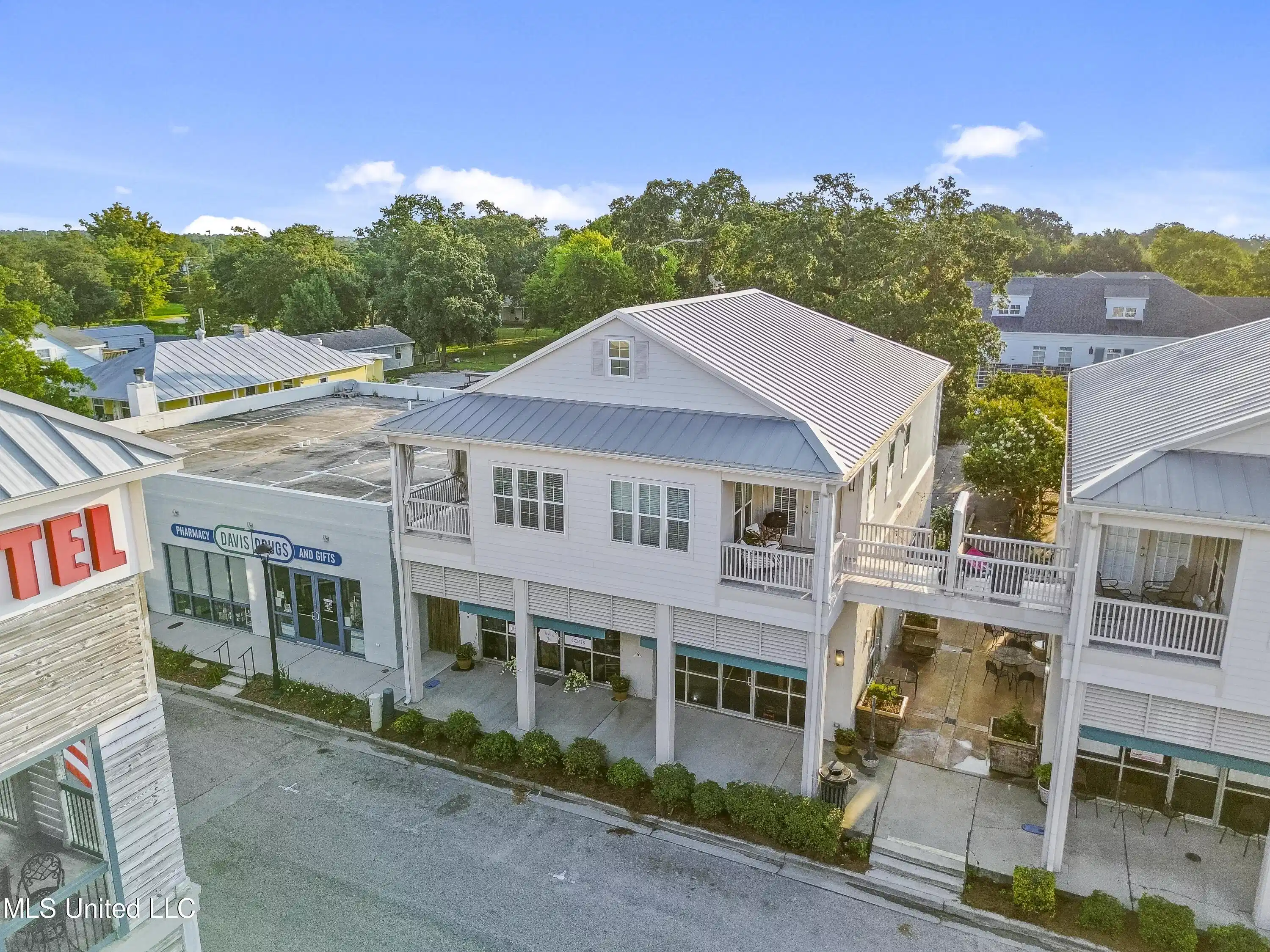 Image 1: Front Exterior