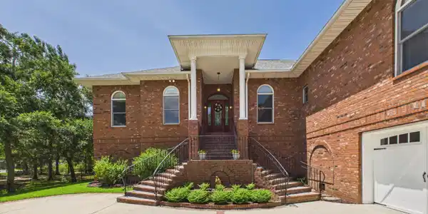 2816 Eagle Pine Drive