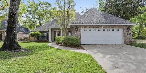 720 Oleander Lane
