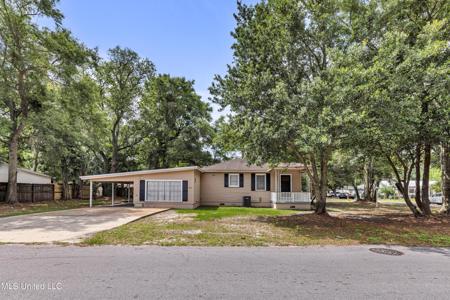 180 Tulip Street Street