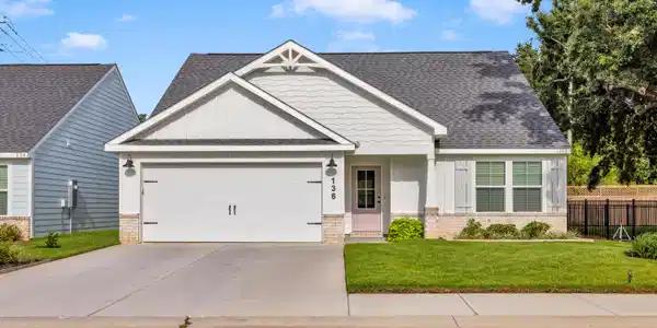 136 Pointe Breeze Way