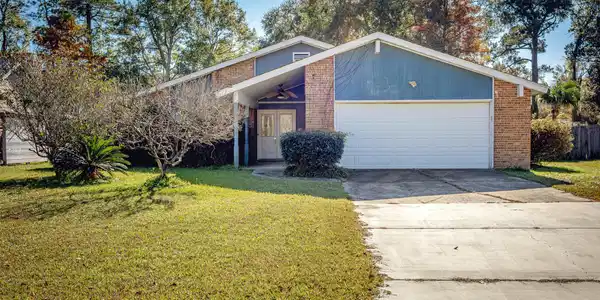 2704 Catherine Drive