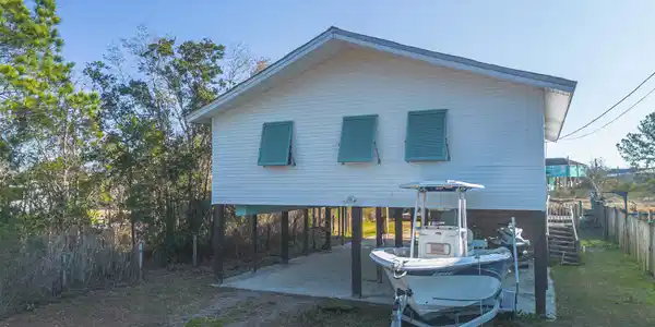 814 Camellia Drive
