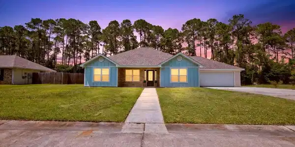 817 Kyle Circle