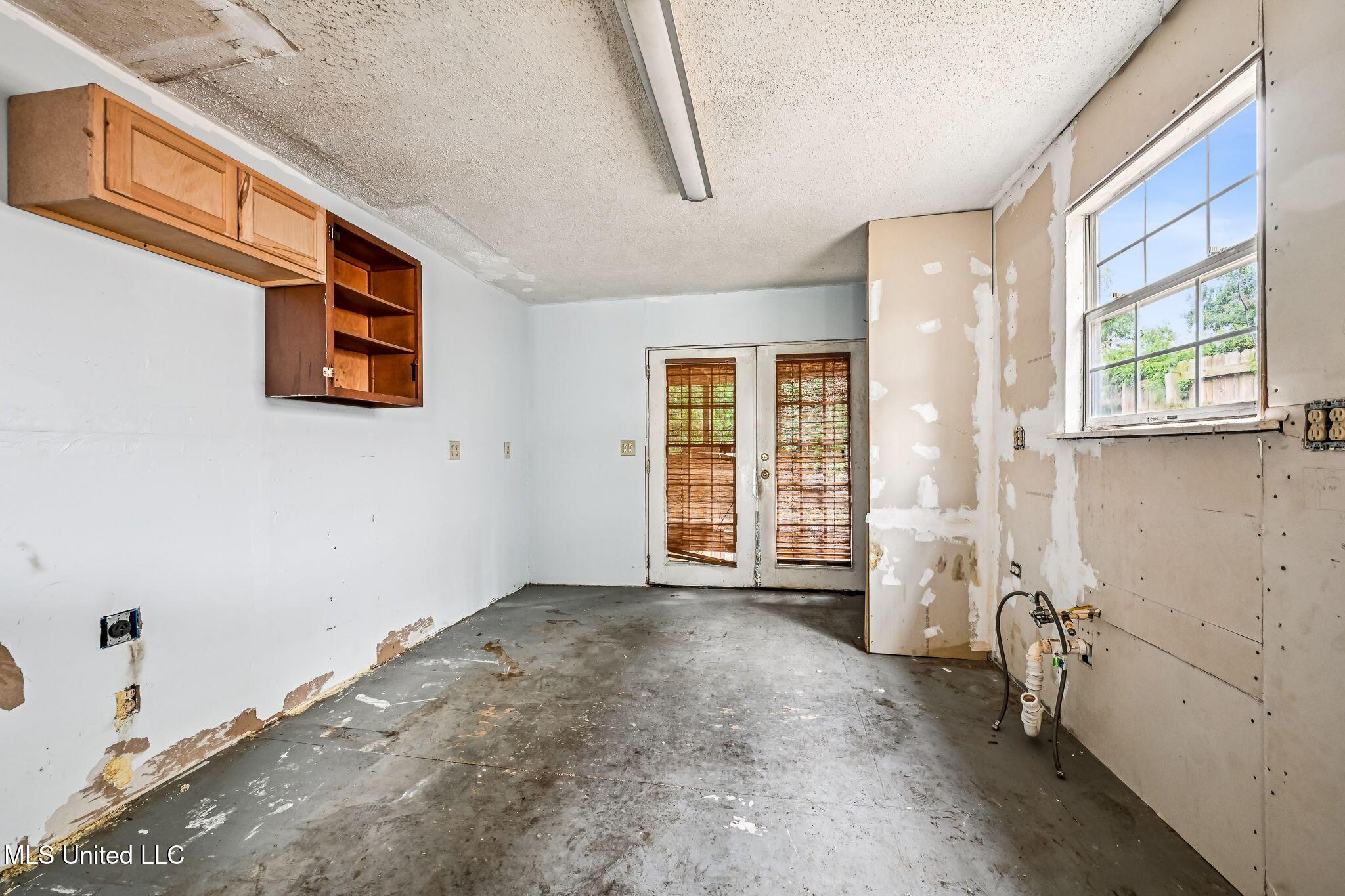 Image 4: 310 Union St_004