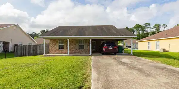 218 Dogwood Street