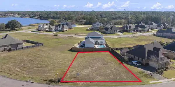 Goose Pointe Boulevard