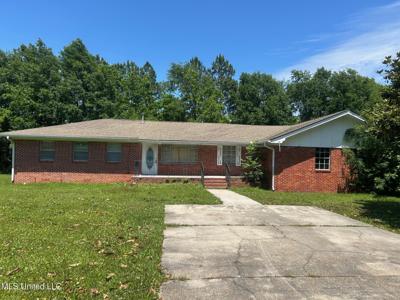 916 Camp Four Jacks Road