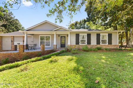 105 Reynolds Circle