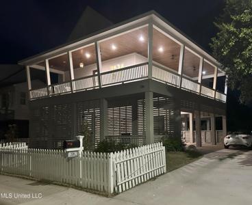 126 Henderson Avenue