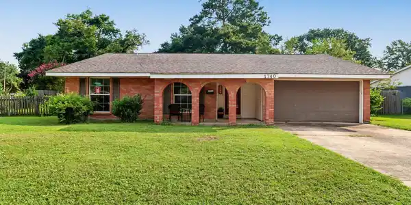 1740 Thomas Jefferson Drive