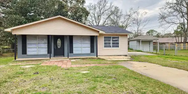 7205 Malibar Lane