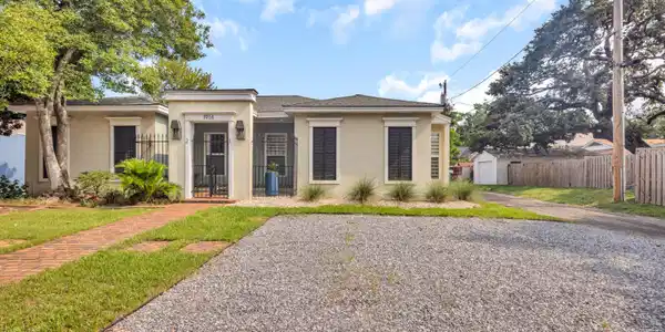 1916 2nd Street