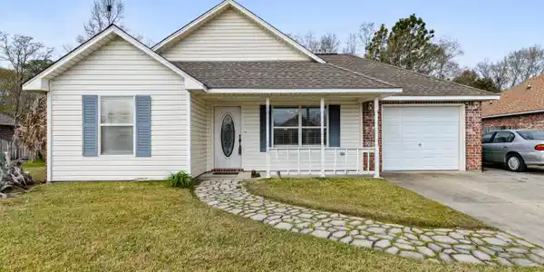 7213 Oak Cove Drive