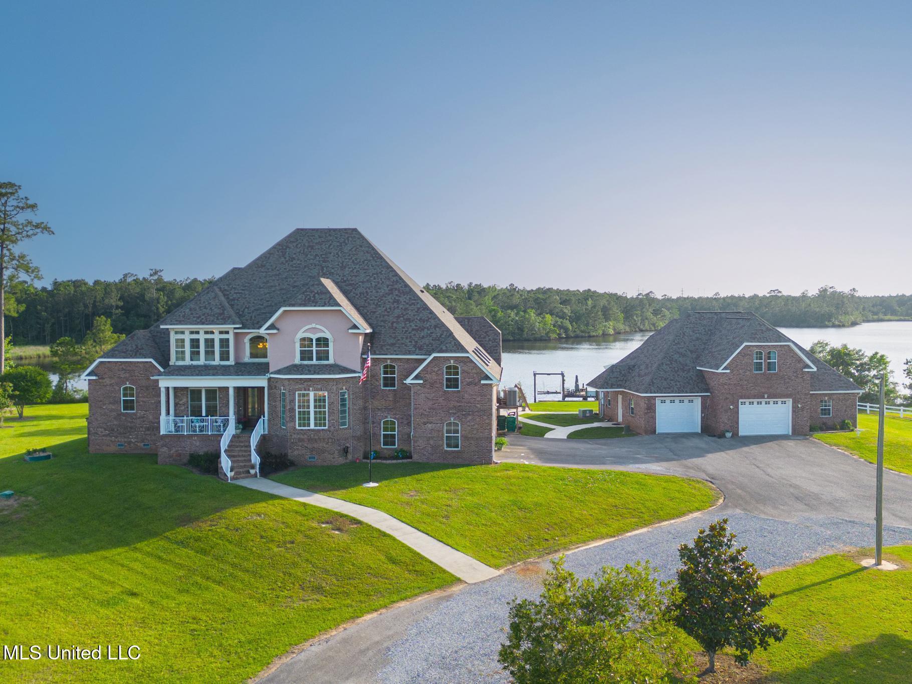 Image 2: 13129 Jordan Bluff Rd