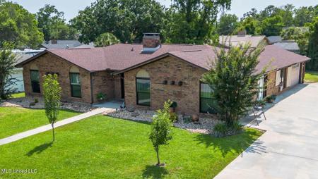 109 Boggs Circle