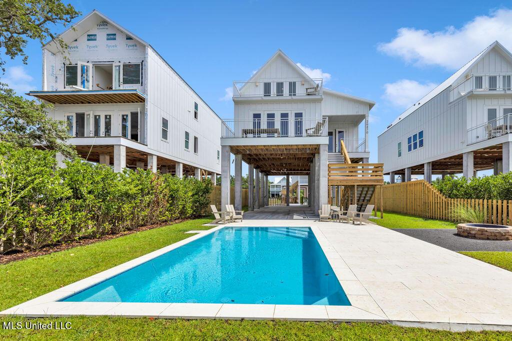 Image 4: 26470WBeachBlvd-11