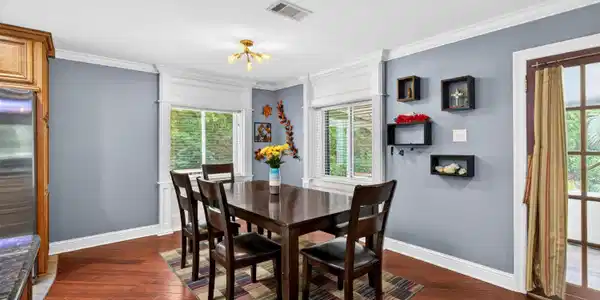 Image 4: 501ForestHillDr.-21