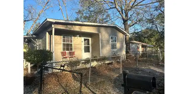 1206 Beach Avenue