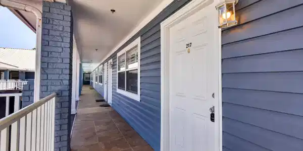 Image 2: 1282Beach#217-1