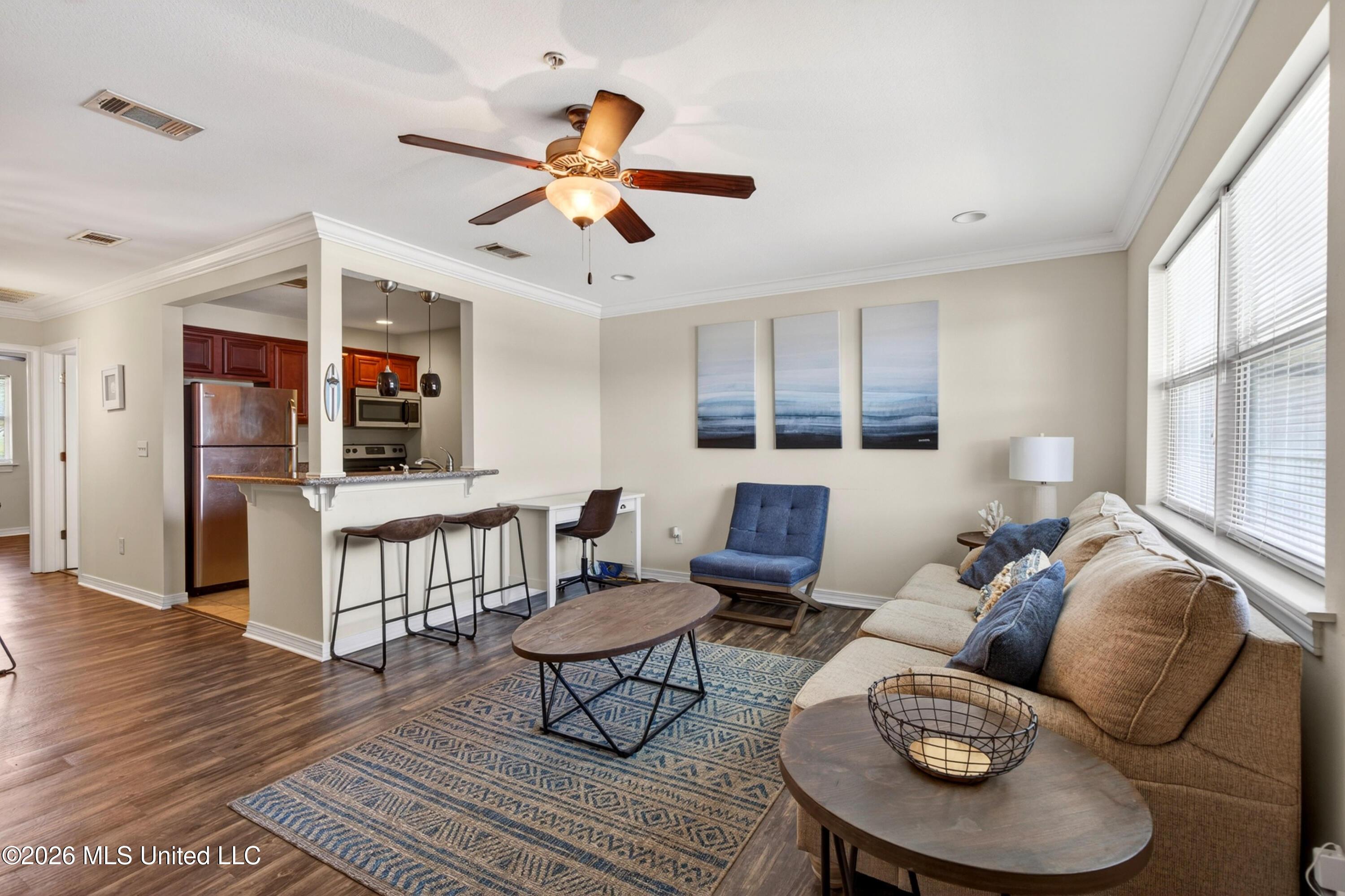 Image 3: 1282Beach#217-2
