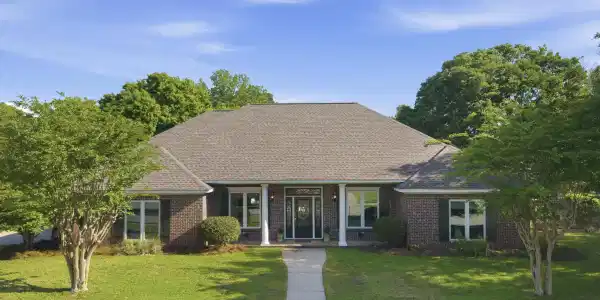 106 Surgeres Place