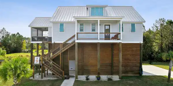 2422 Hau Street